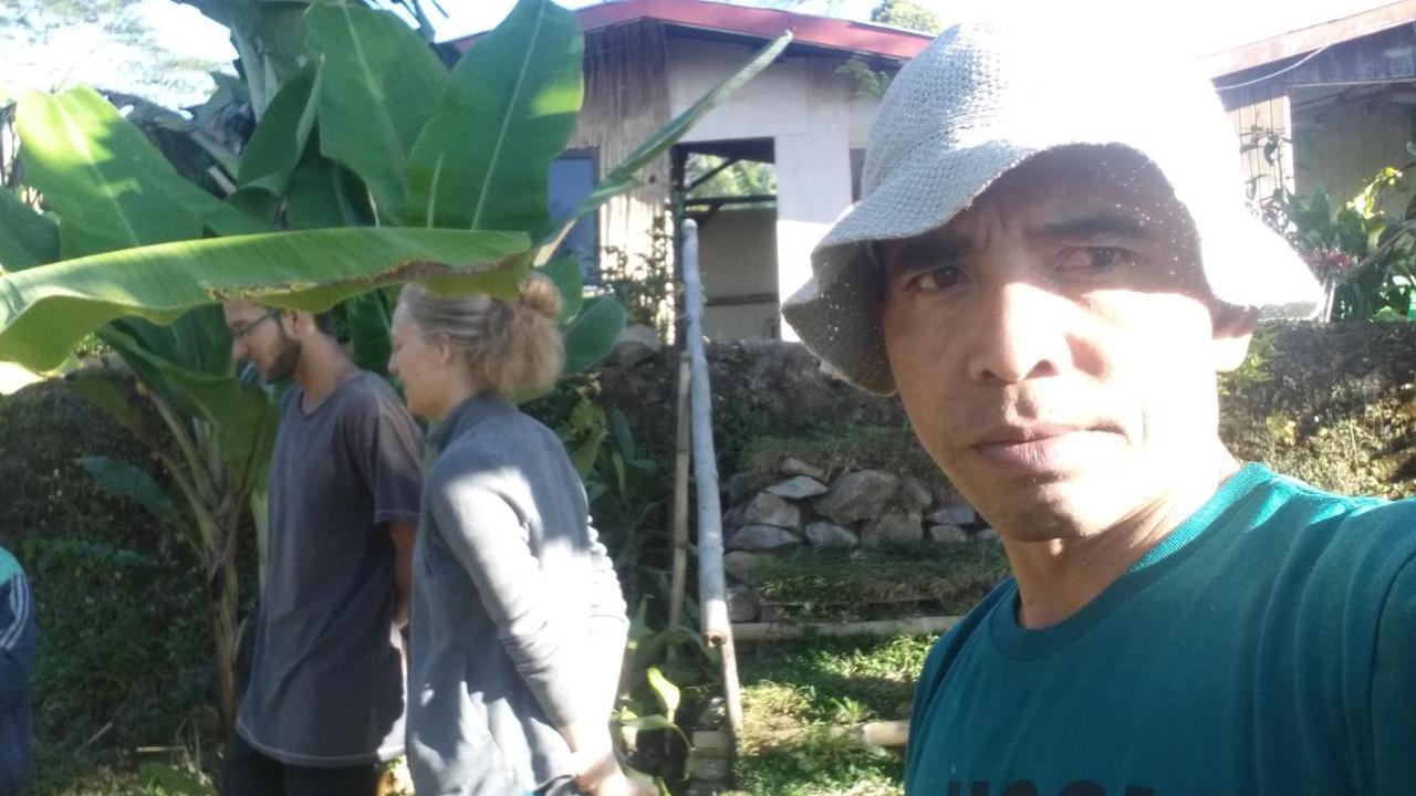 Karleta Homestay Ruteng Exterior photo