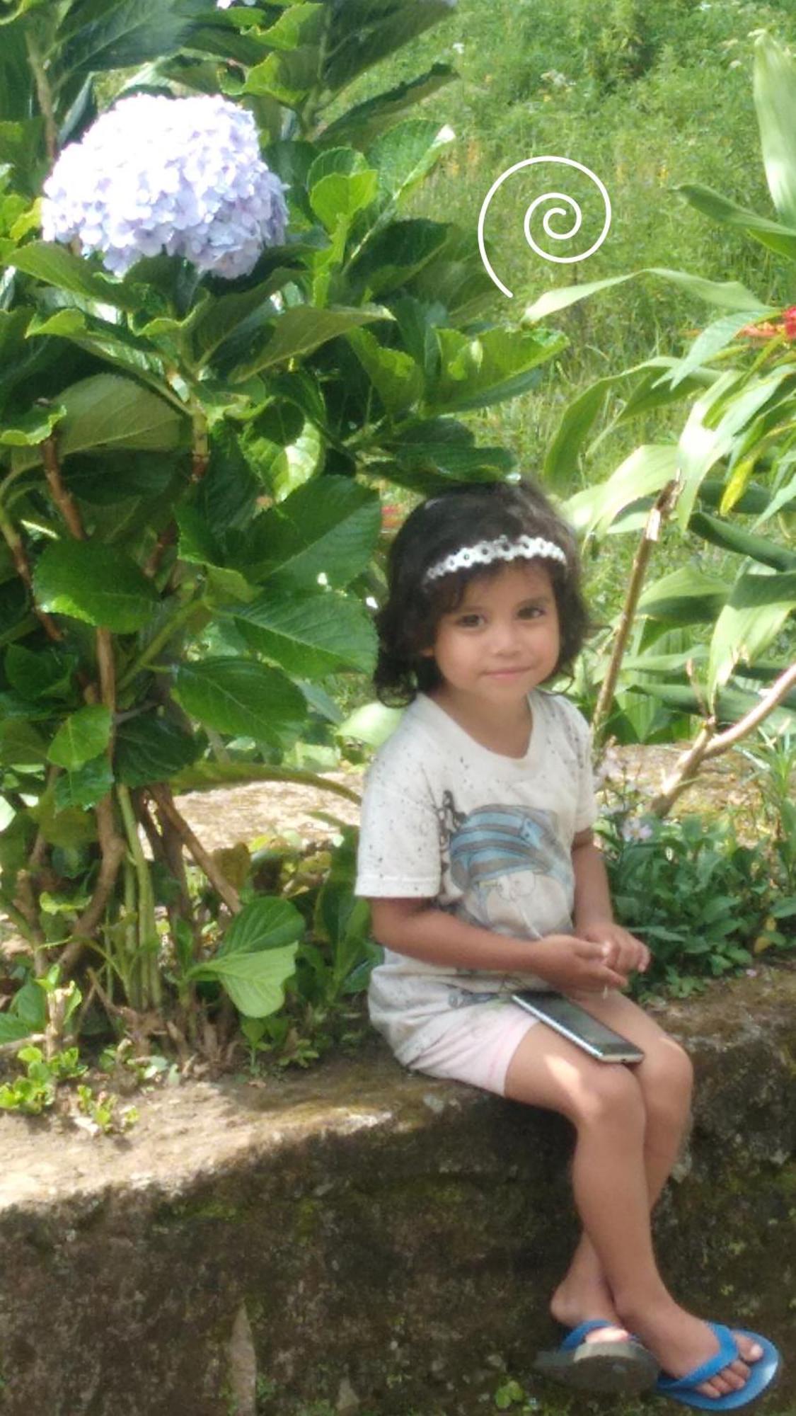 Karleta Homestay Ruteng Exterior photo